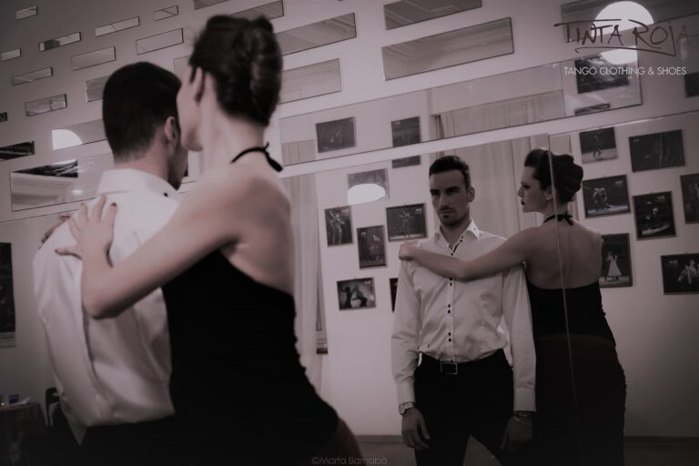 TINTA ROJA SFILATA (7)